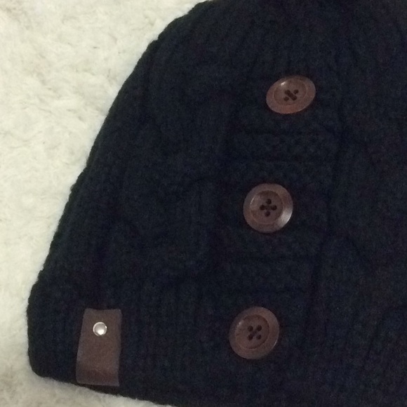 Black Cable Knit Hat - Picture 3 of 5